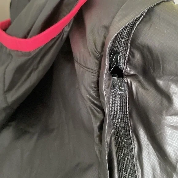 NIKE GOLF Dri Fit Jacket Women's XS Black Pink Lightweight Removable Sleeves - Picture 4 of 10